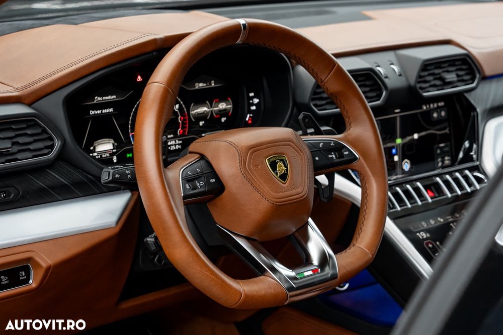 Lamborghini URUS Standard - 31