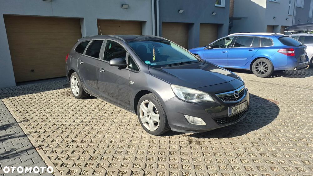 Opel Astra 1.4 Turbo Sport - 1