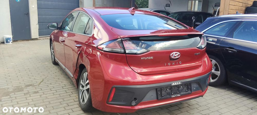 Hyundai IONIQ - 6