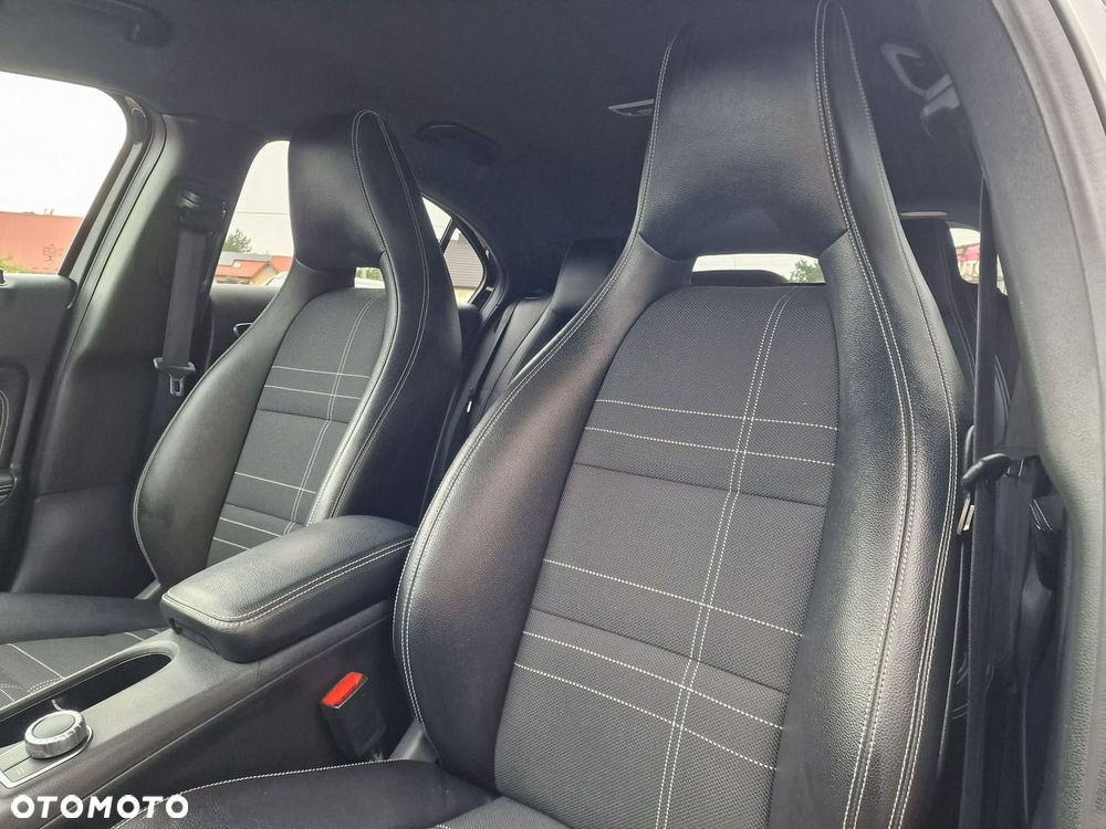 Mercedes-Benz Klasa A 180 (BlueEFFICIENCY) Urban - 18
