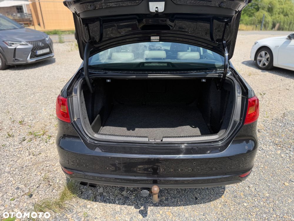 Volkswagen Jetta 1.4 TSI DSG Comfortline - 17