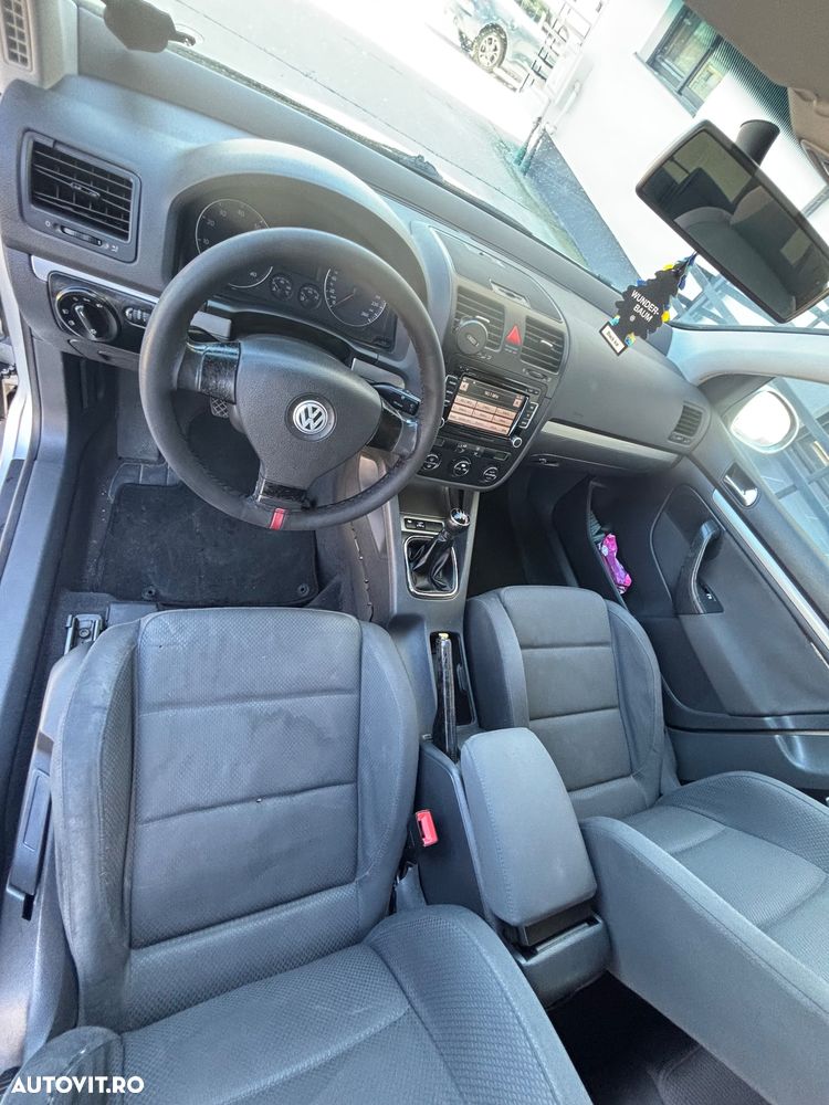 Volkswagen Golf - 14
