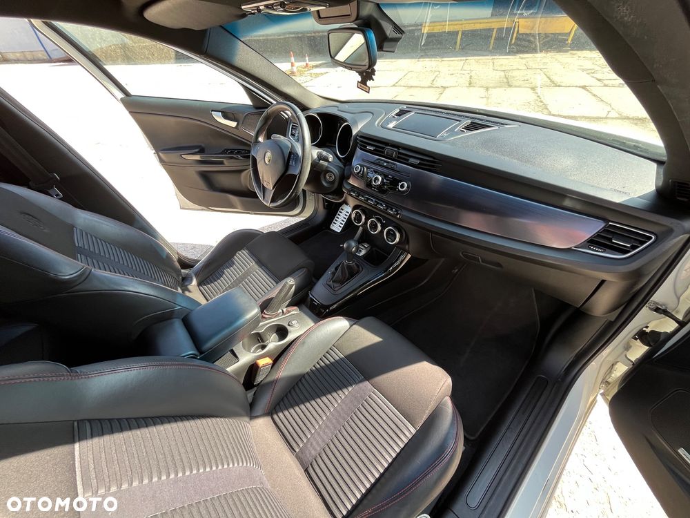 Alfa Romeo Giulietta 1.4 TB 16V Multiair TCT Sport - 5