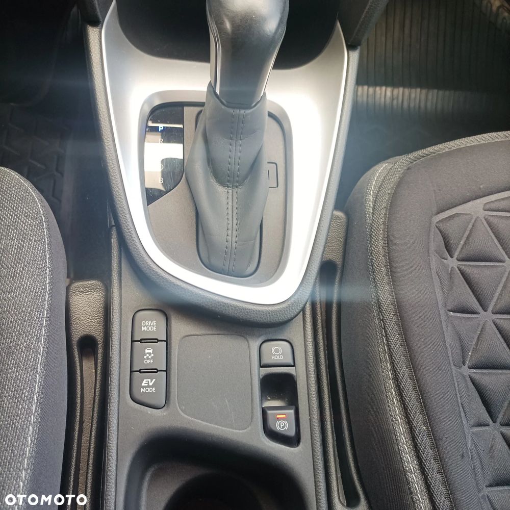 Toyota Yaris Cross - 16