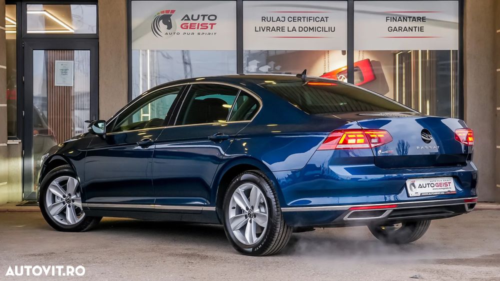 Volkswagen Passat 2.0 TDI DSG Highline - 3