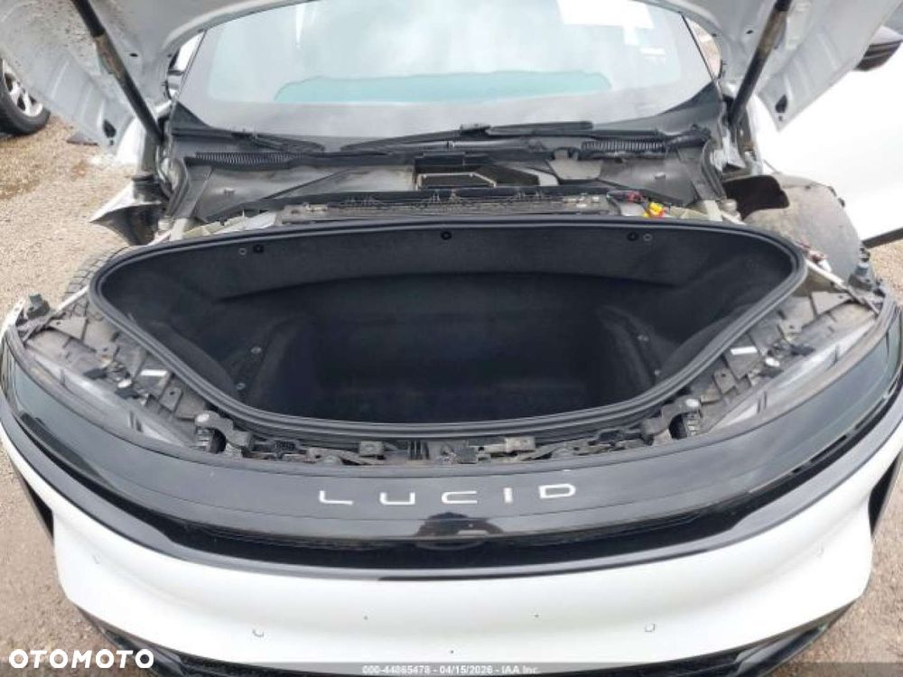 Lucid Air - 10