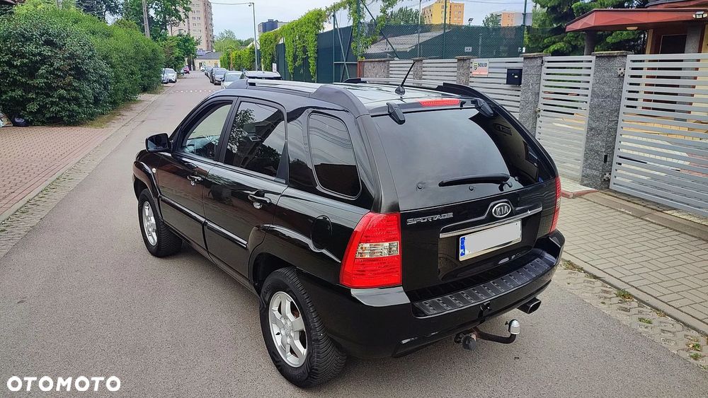 Kia Sportage 2.0 Freedom + - 34