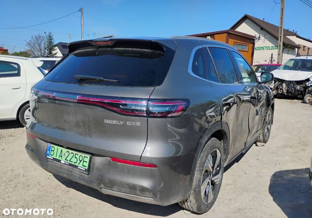 Geely EX5 - 4