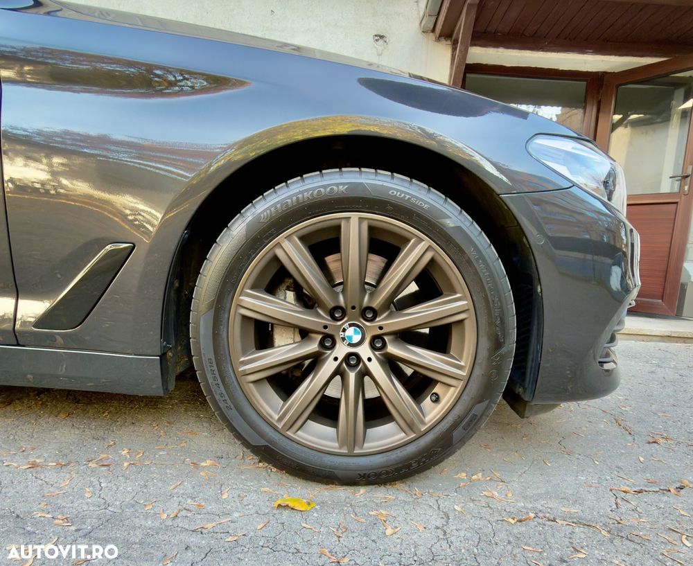 BMW Seria 5 530i xDrive Aut. - 25