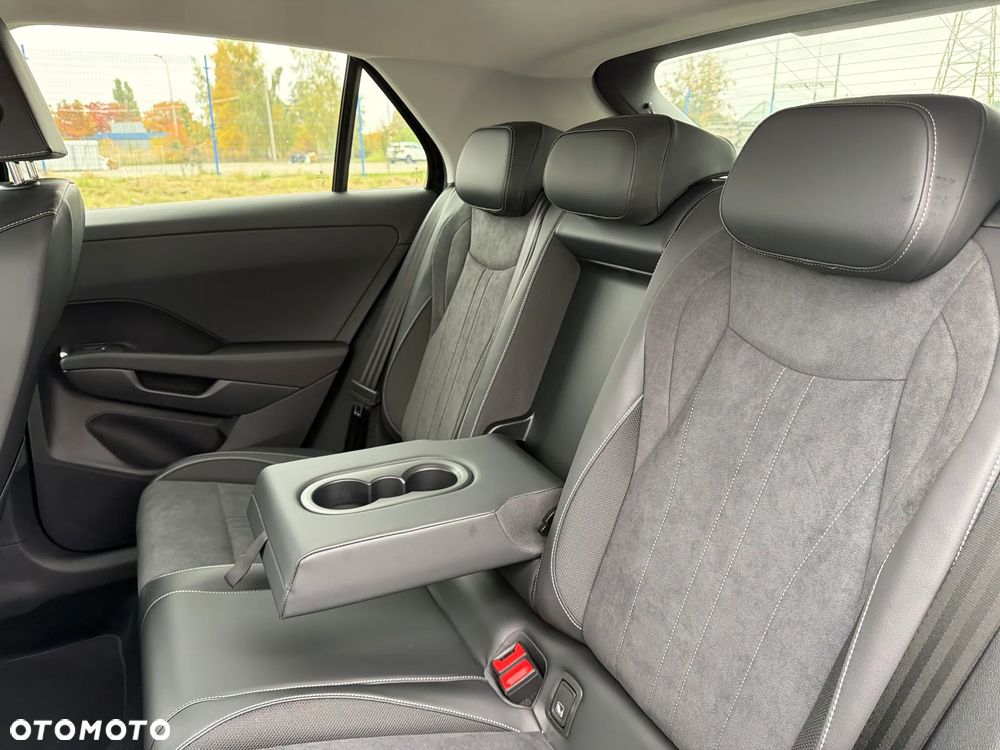Volkswagen T-Roc 1.5 eTSI Style DSG - 17