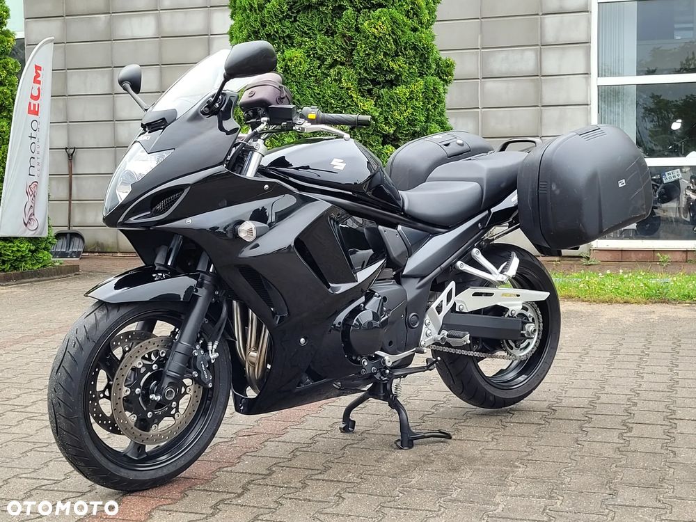 Suzuki GSX - 7