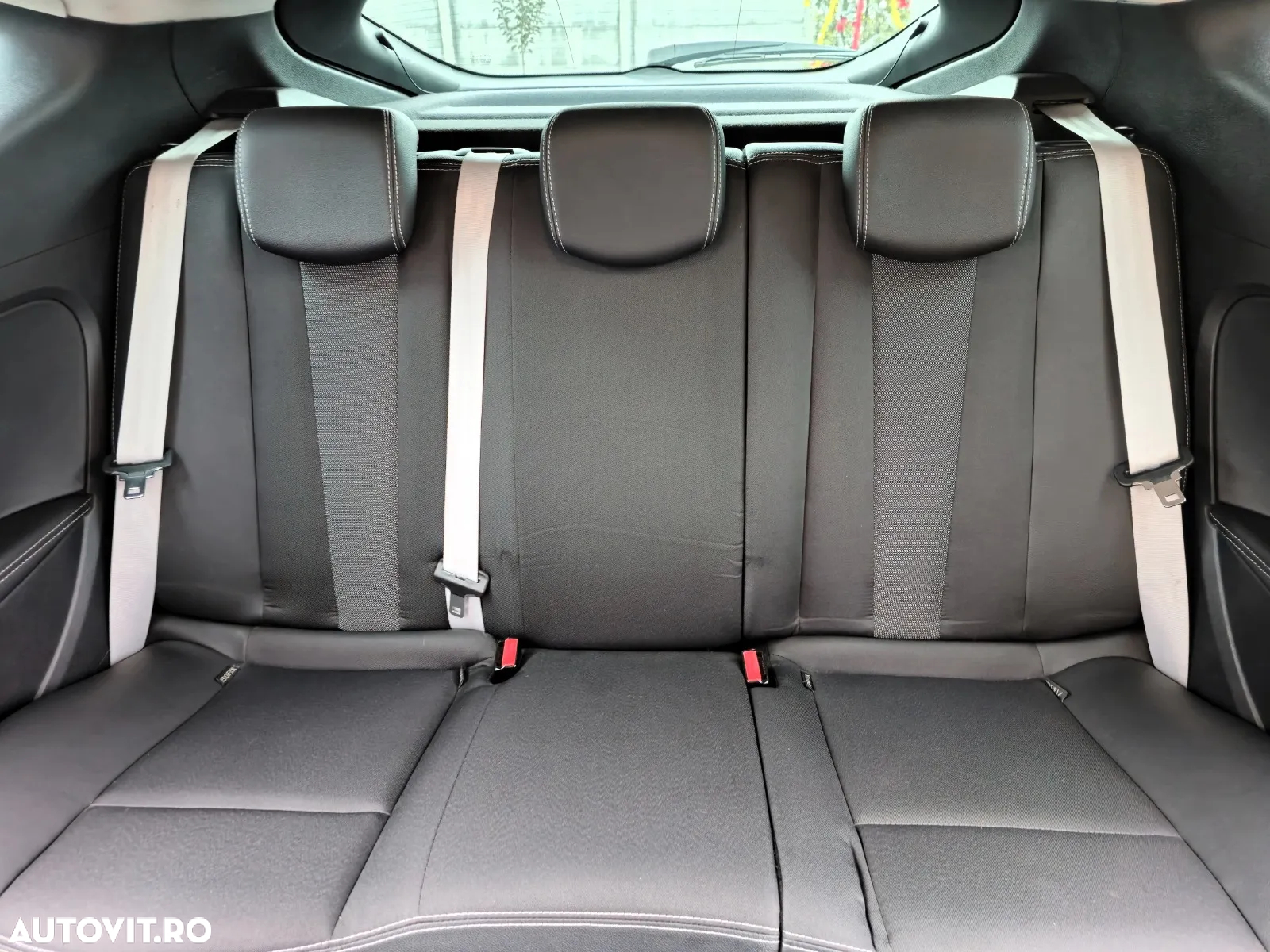 Renault Megane Coupe dCi 110 FAP EDC Bose Edition - 19