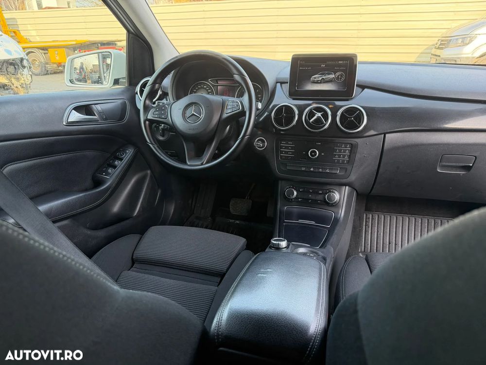 Mercedes-Benz B 220 CDI BlueEfficiency Aut. - 35