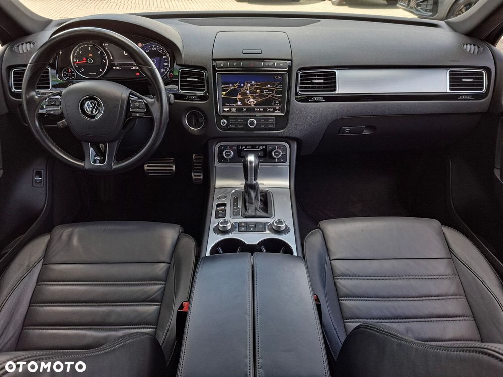 Volkswagen Touareg - 12