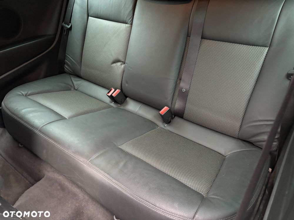 Opel Astra OPC Nürburgring Edition - 6