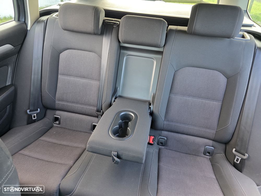 VW Passat Variant 2.0 TDI Confortline DSG - 5