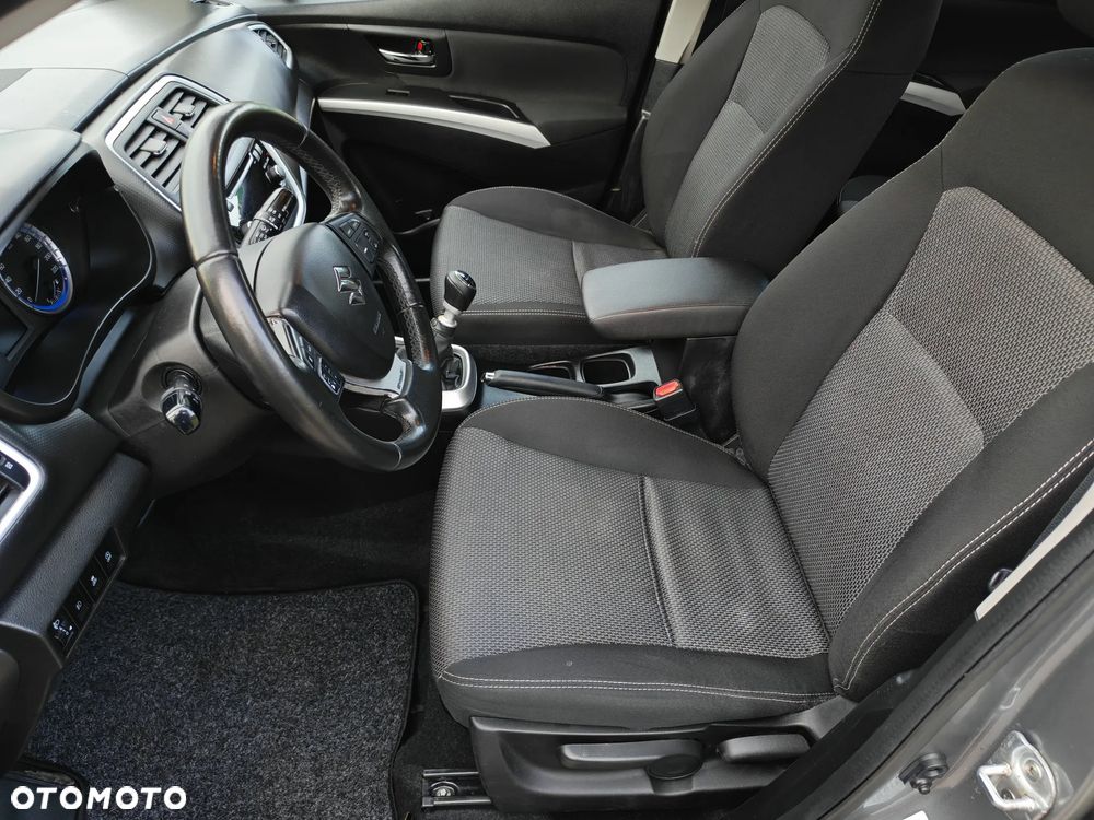 Suzuki SX4 S-Cross 1.6 DDiS 4x2 Comfort+ - 19
