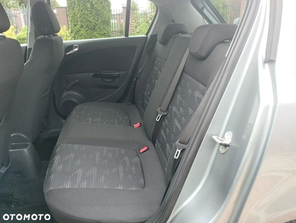 Opel Corsa 1.4 16V 150 Jahre - 14