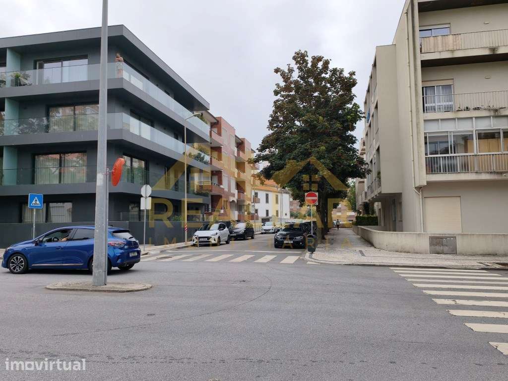 Excelente apartamento T1 próximo ao mar - Póvoa de Varzim - Grande imagem: 3/24