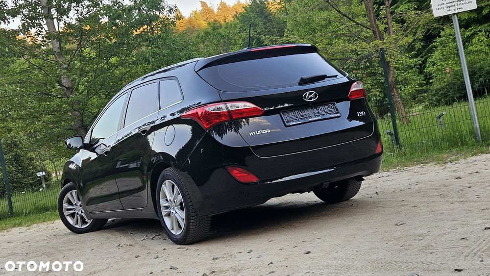 Hyundai i30 1.6 CRDi Automatik Style - 2