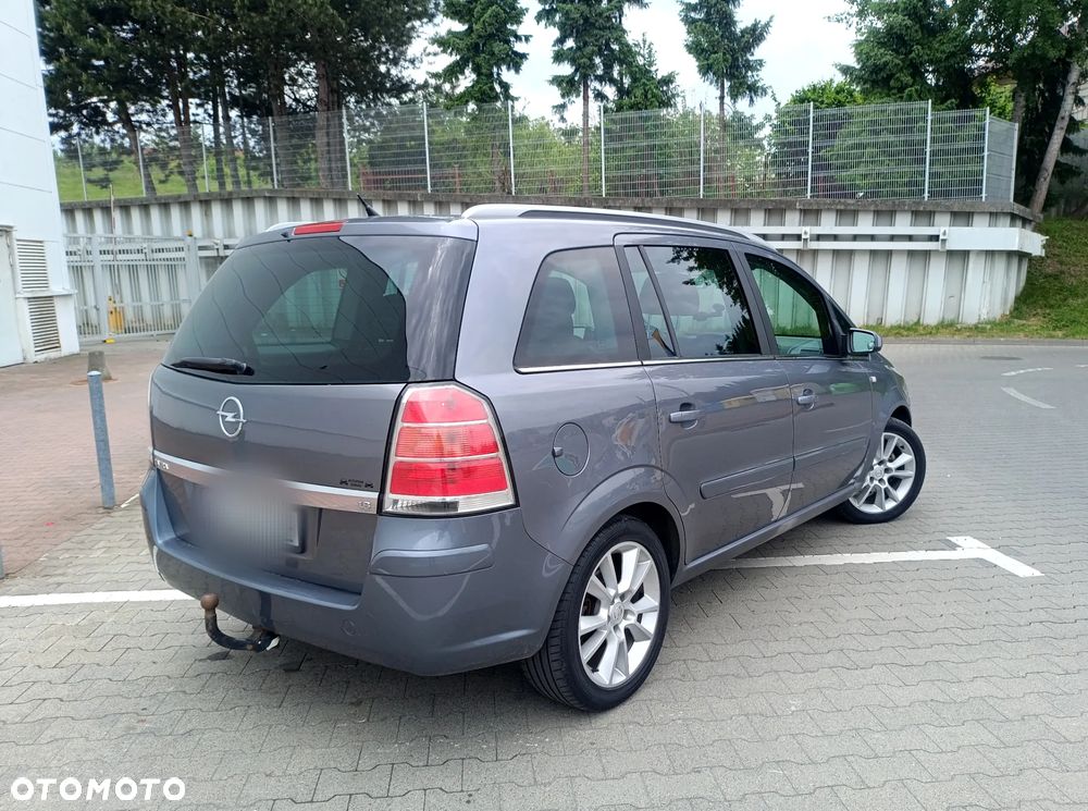 Opel Zafira 1.8 Enjoy - 1