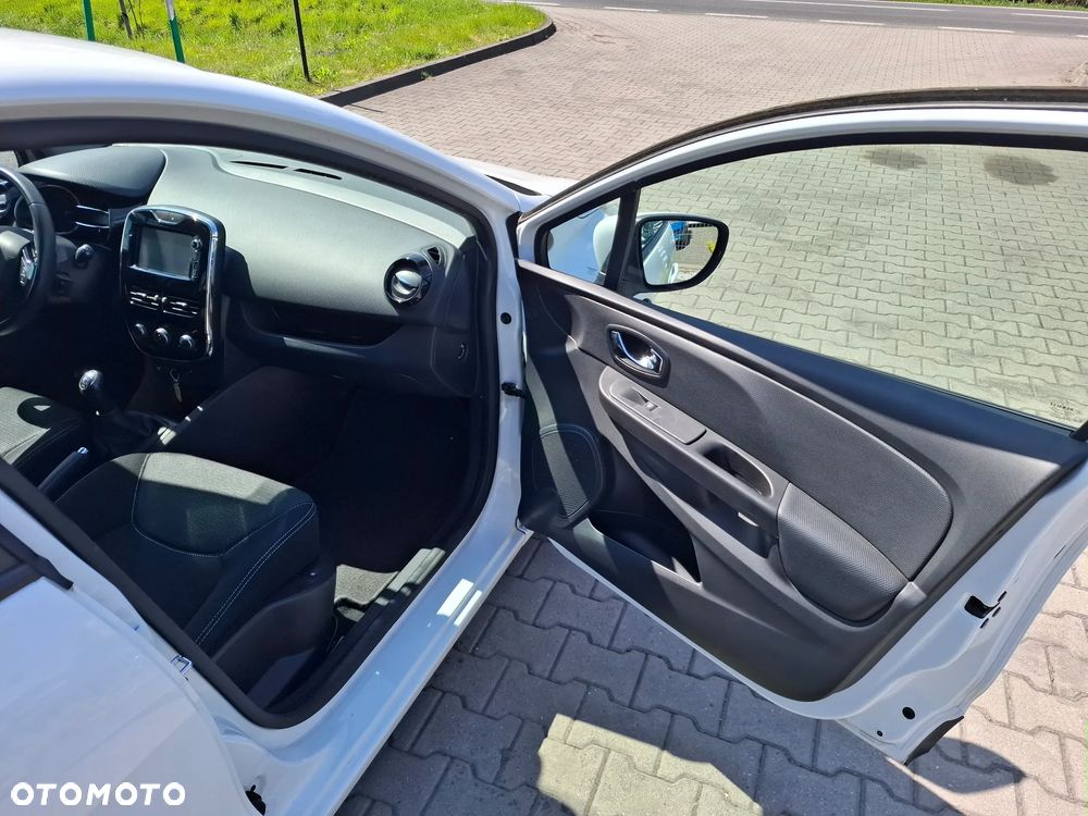 Renault Clio - 27