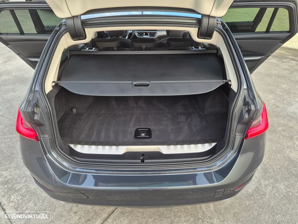 BMW 330 e Auto - 28