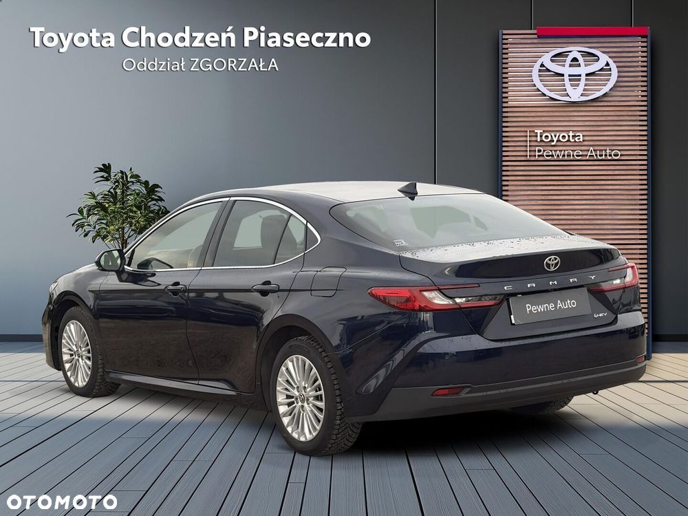 Toyota Camry 2025