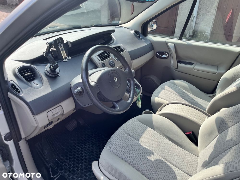 Renault Scenic 2.0 16V Expression - 5