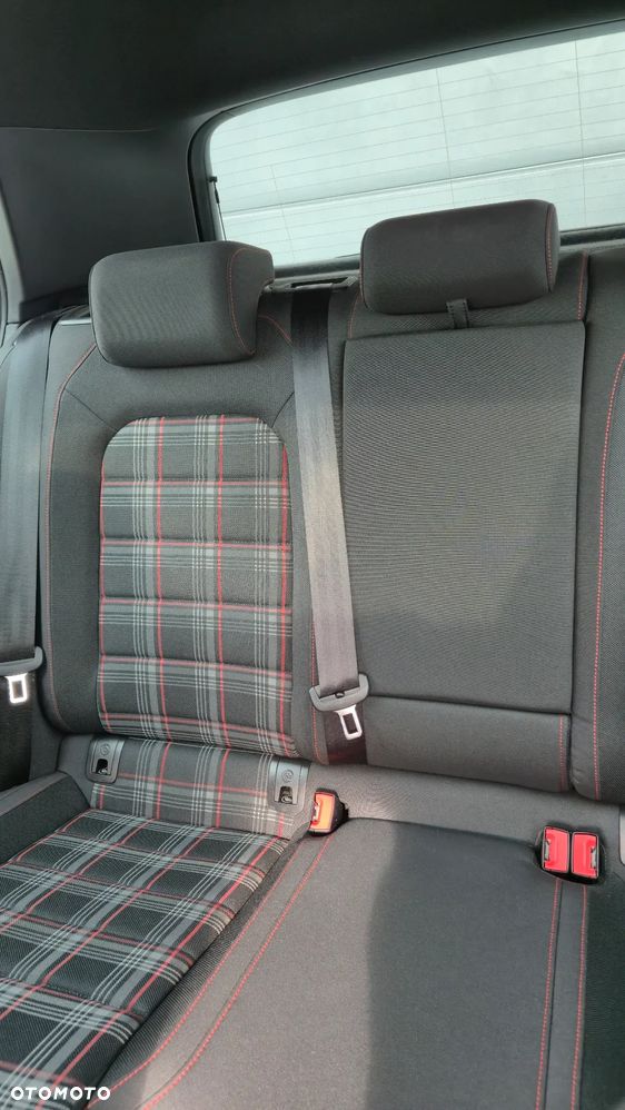 Volkswagen Golf GTI 2.0 TSI OPF Performance - 15