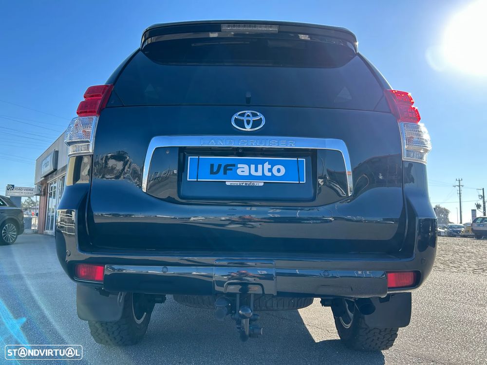 Toyota Land Cruiser - 12