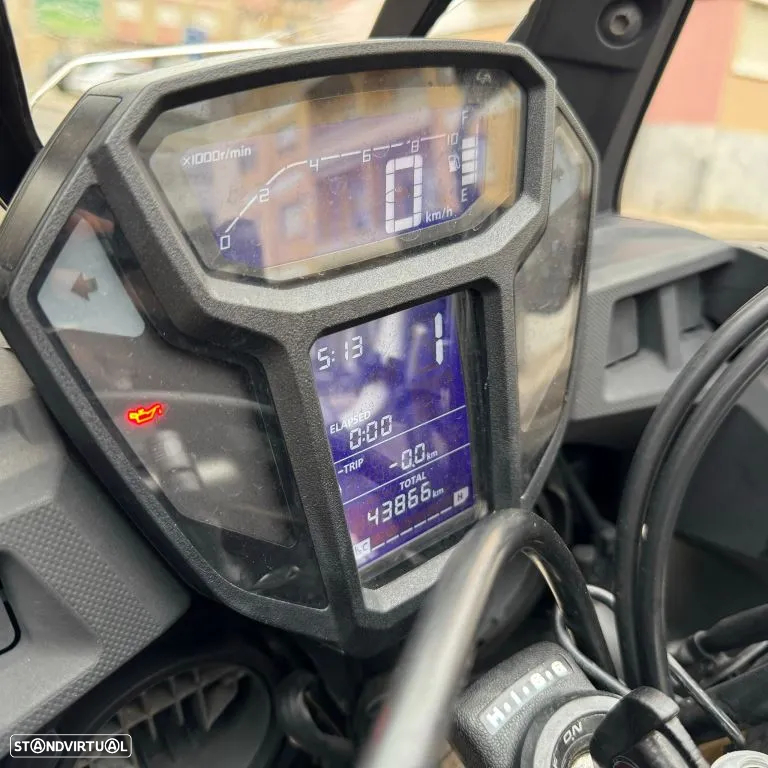 Honda Africa Twin CRF 1000 - 33
