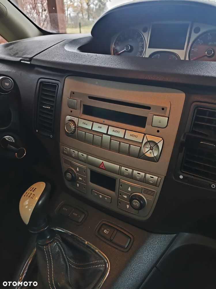 Lancia Musa 1.4 16v Platino - 15