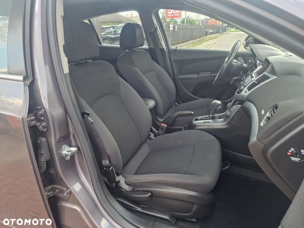 Chevrolet Cruze 1.8 LT+ - 13