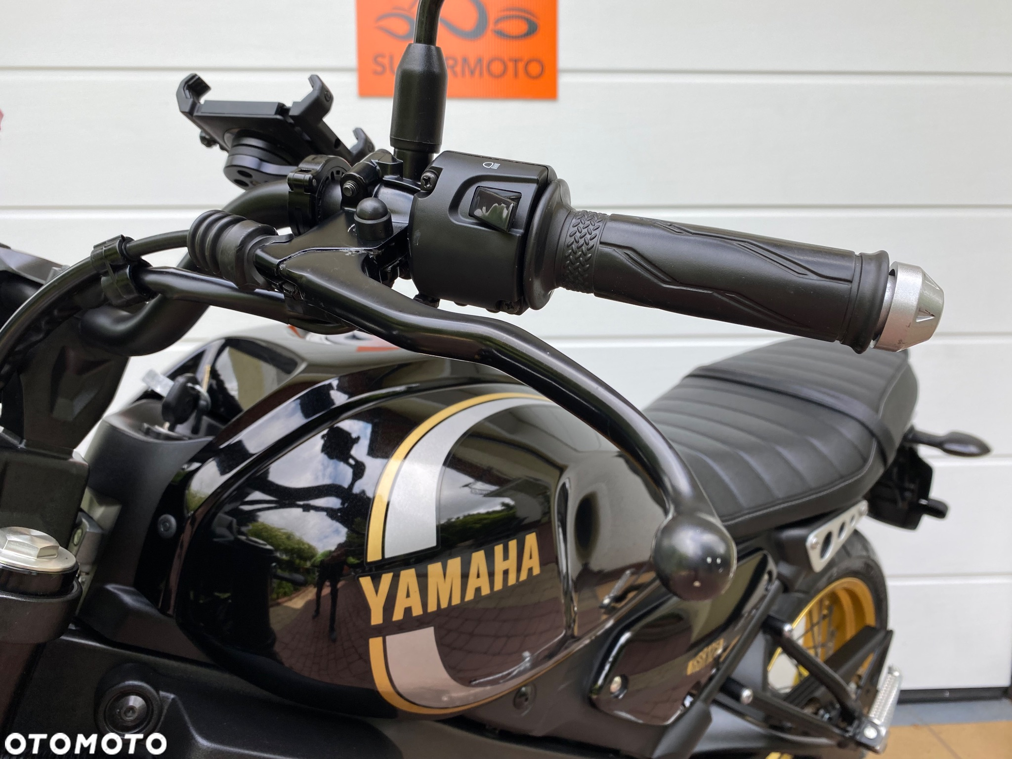 Yamaha XSR - 15