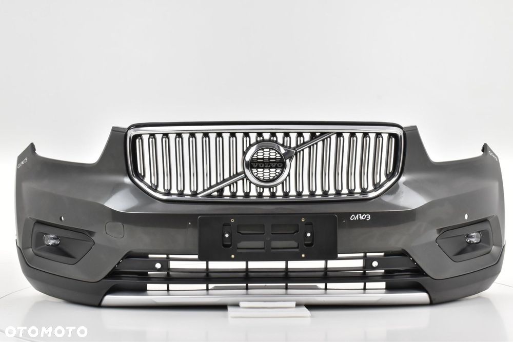 VOLVO XC40 XC 40 PRZED LIFT 2018- ZDERZAK PRZEDNI - 1