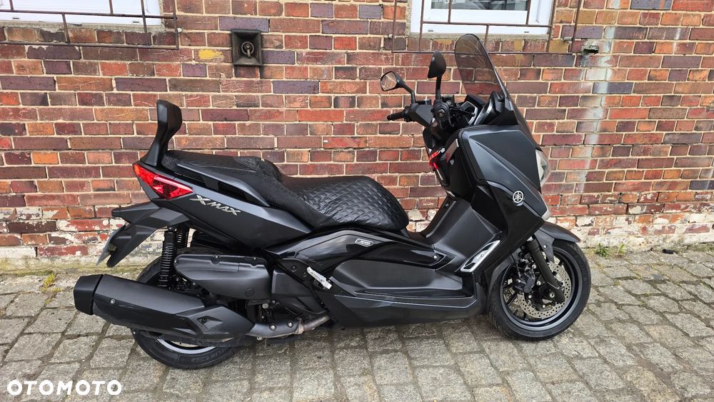 Yamaha X-max - 17