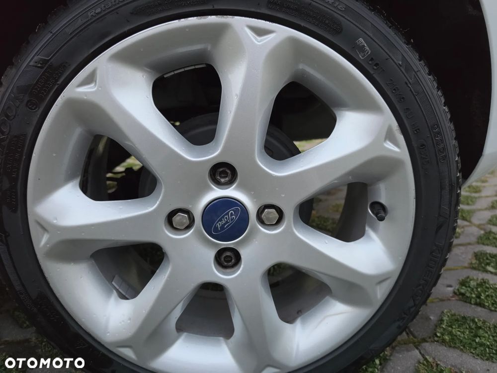Ford Fiesta 1.25 Titanium - 36