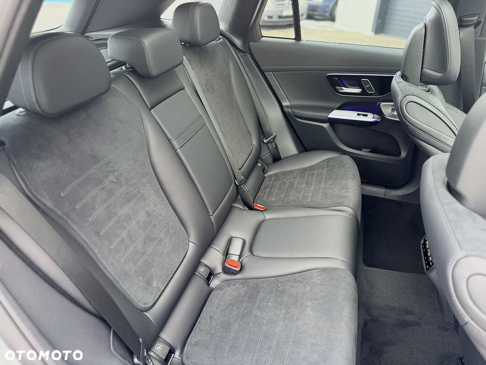 Mercedes-Benz GLC - 28