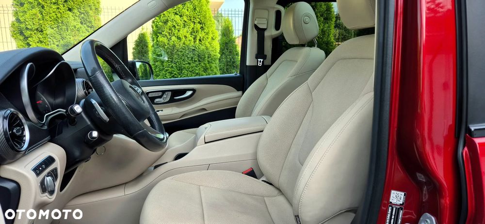 Mercedes-Benz Klasa V 300 d 4-Matic Exclusive 9G-Tronic (d³ugi) - 28