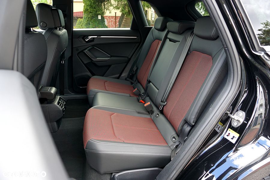 Audi Q3 35 TFSI S tronic S line - 23