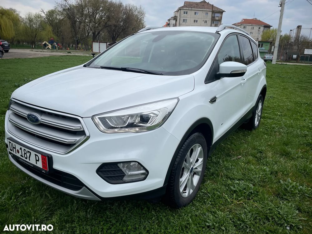 Ford Kuga 2.0 TDCi 4x4 Aut. Titanium - 2