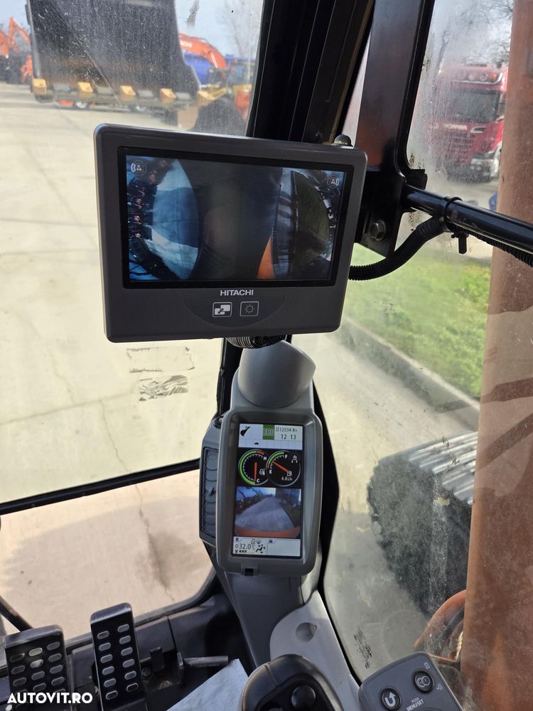 Hitachi ZX350-6, 2019, 12.535h, cupa NOUA 2,2mc, Masa operationala 36,3t, 3 pompe hidr HITACHI, ad sapare 8m, inst picon, lant 90% ok doar 293h mars, camera spate si laterale, AC, ridica 22 tone, posibilitate leasing 4 ani-STARE BUNA-PROMOTIE 83.900 EUR+Tva - 7