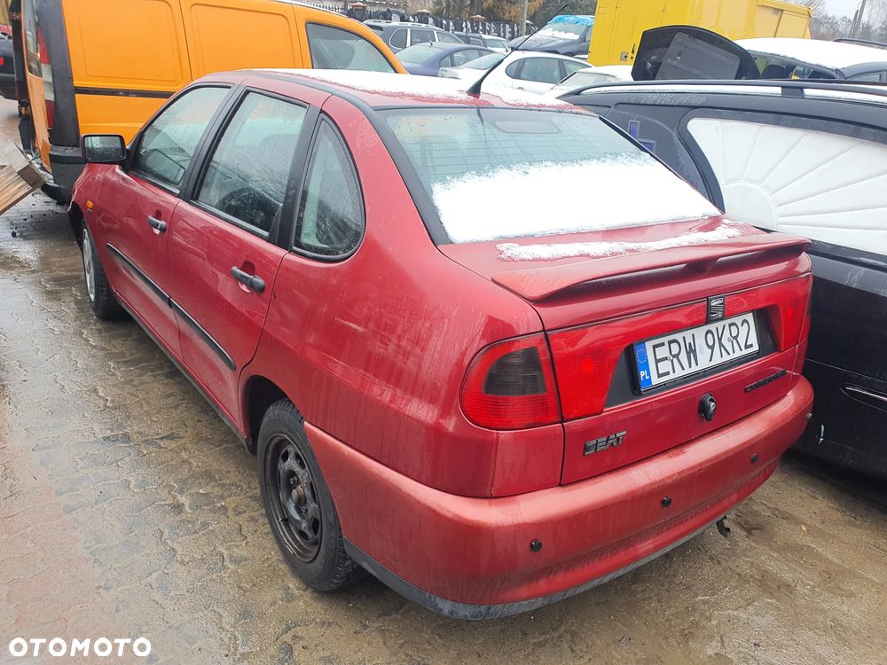 seat cordoba I F6 maska zderzak lampa grill błotnik drzwi zbiornik paliwa szyba lusterko - 2