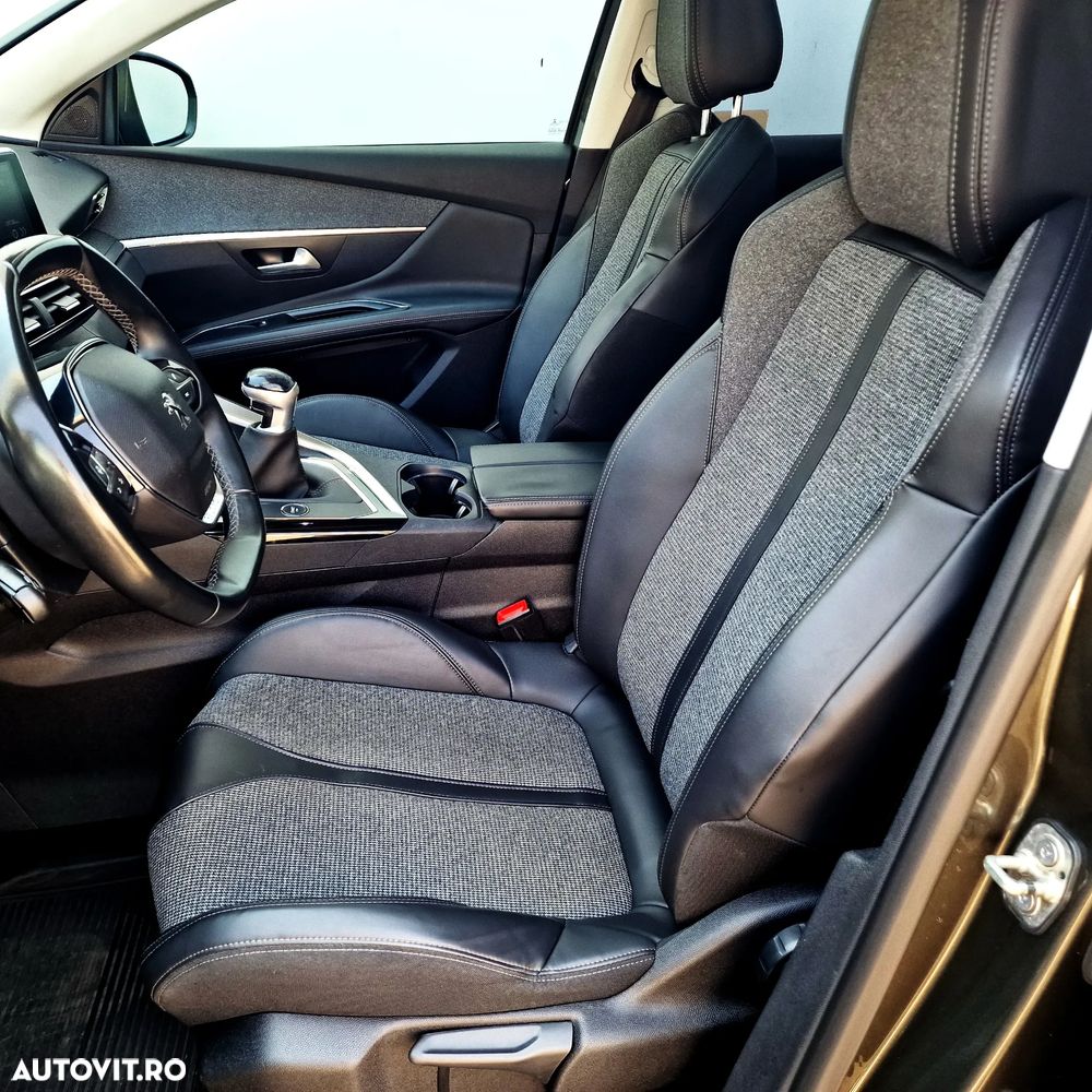 Peugeot 3008 1.6 BlueHDI S&S Allure - 12