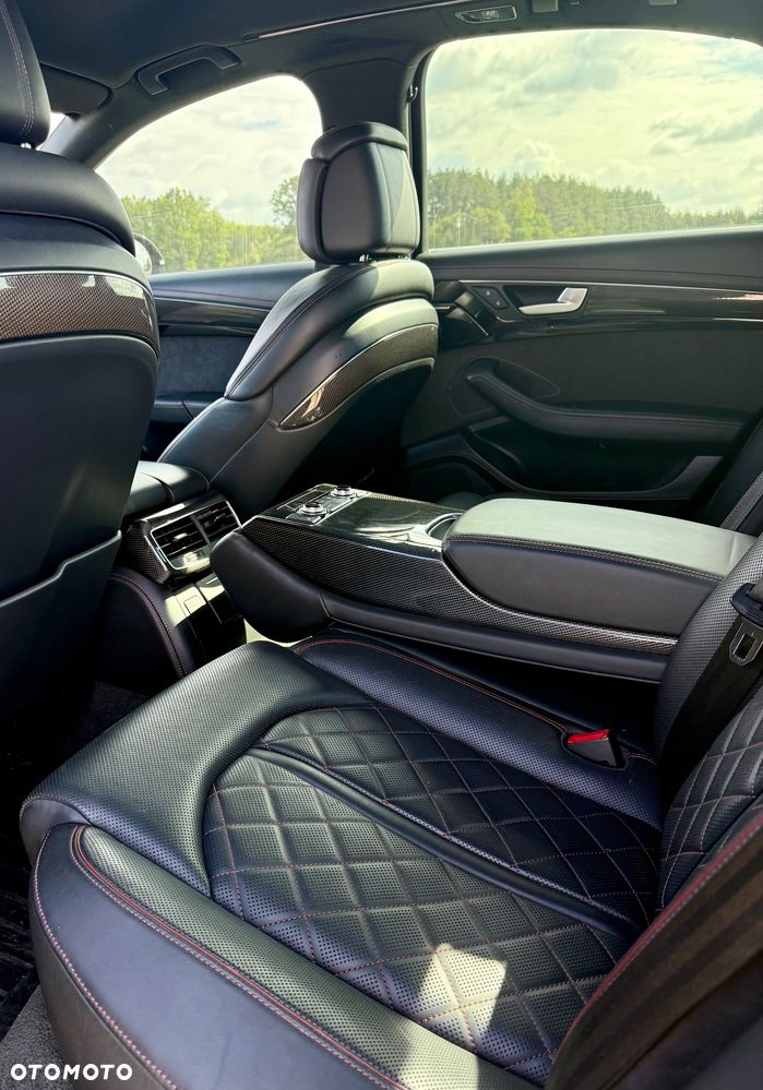 Audi A8 - 10