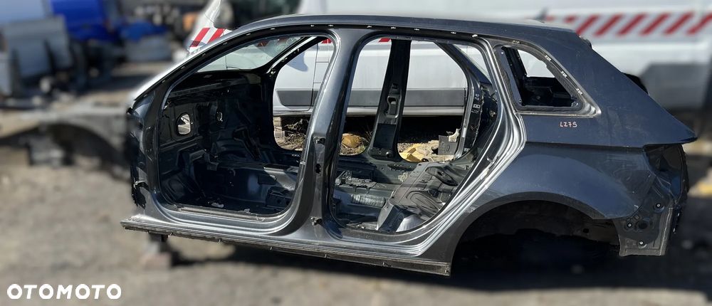 AUDI A3 8V SPORTBACK ĆWIARTKA BŁOTNIK LEWY TYŁ PRAWY TYŁ PRÓG SŁUPEK A3 8V LZ7S - 1