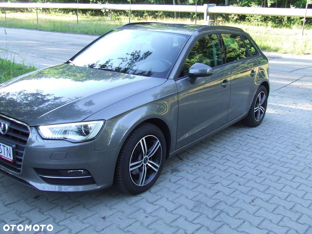 Audi A3 Sportback 1.4 TFSI Attraction - 9