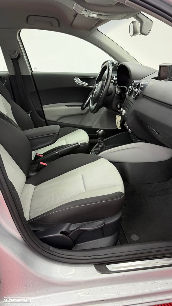 Audi A1 Sportback 1.6 TDI Attraction - 9