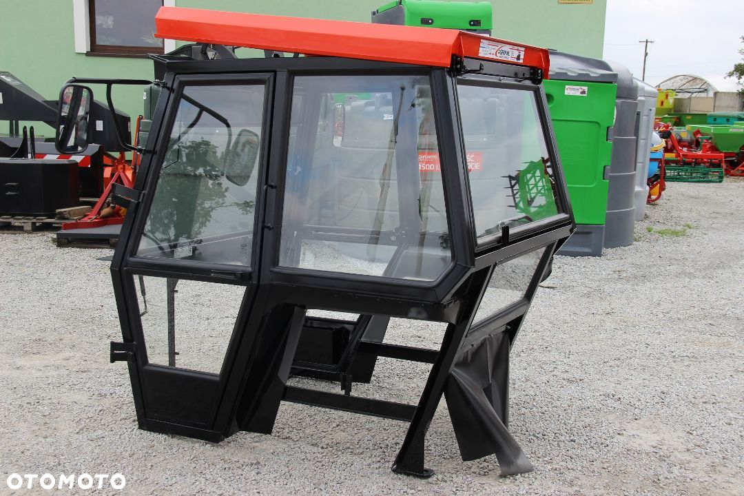 Kabina ursus bez błotników C 360 C-360 KOJA SMOLNIKI transport - 8